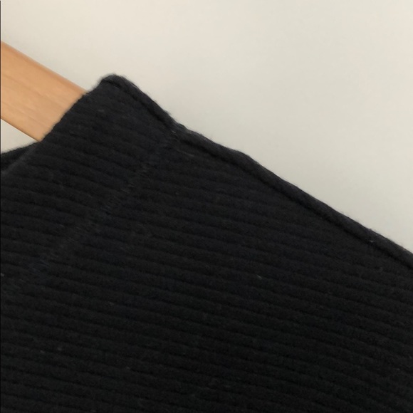 Black t-shirt - Picture 2 of 3